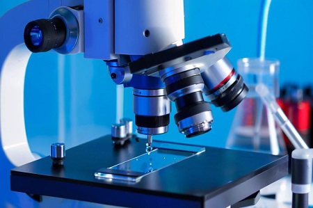 Îmbunătățirea observațiilor microscopice cu uleiul de oglindă cu ulei premium al lui Babio