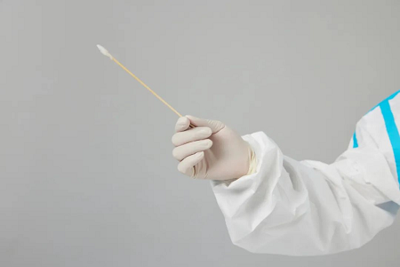 Tampoane sterile fiabile pentru colectarea precisă a virusului