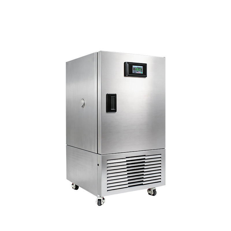 Incubator de biochimie